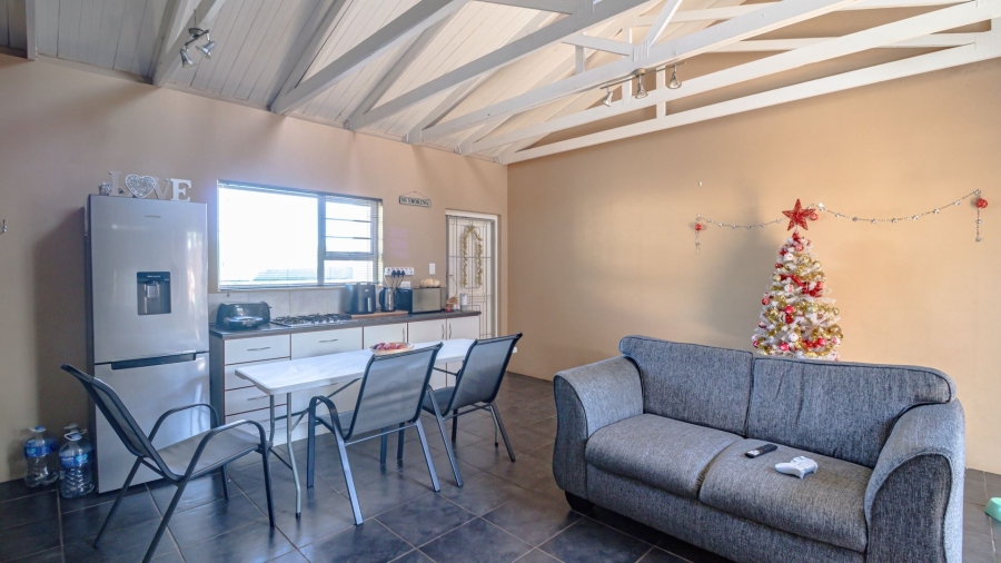 5 Bedroom Property for Sale in Vincent Eastern Cape